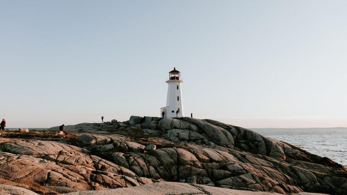 Exploring Canada's Seasons: When to Visit for the Best Travel Experience